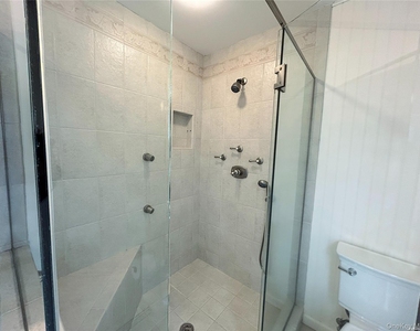 112 Laurel Valley Drive - Photo Thumbnail 9