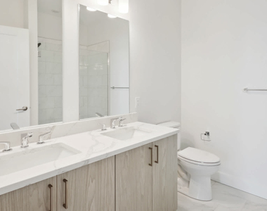 655 Washington Street - Photo Thumbnail 20
