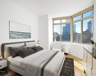  West 42nd Street - Photo Thumbnail 1