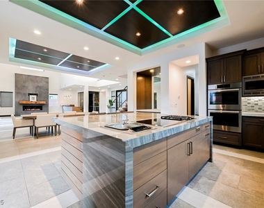 94 Glade Hollow Drive - Photo Thumbnail 11