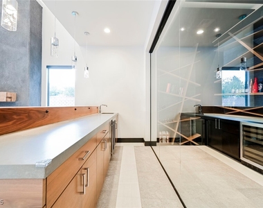 94 Glade Hollow Drive - Photo Thumbnail 6