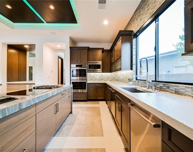 94 Glade Hollow Drive - Photo Thumbnail 13