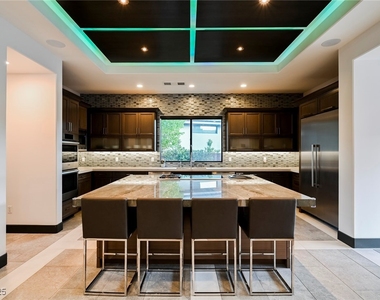 94 Glade Hollow Drive - Photo Thumbnail 10
