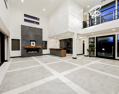 94 Glade Hollow Drive - Photo Thumbnail 3