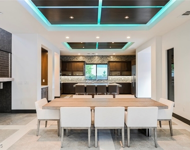 94 Glade Hollow Drive - Photo Thumbnail 9