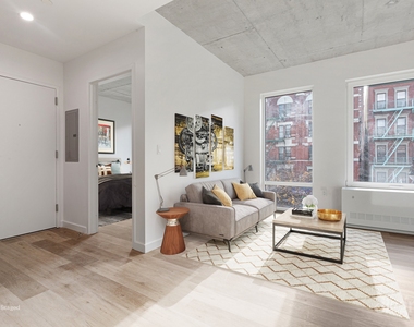1638 Park Avenue - Photo Thumbnail 1