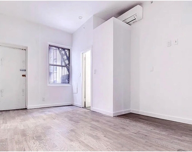 86 E 10th St - Photo Thumbnail 2