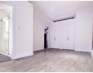 86 E 10th St - Photo Thumbnail 1