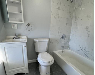 455 Main Street - Photo Thumbnail 1