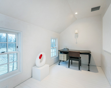 24 Old Roxbury Road - Photo Thumbnail 15