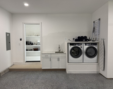 24 Old Roxbury Road - Photo Thumbnail 32