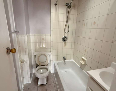 208 Pennsylvania Avenue - Photo Thumbnail 9