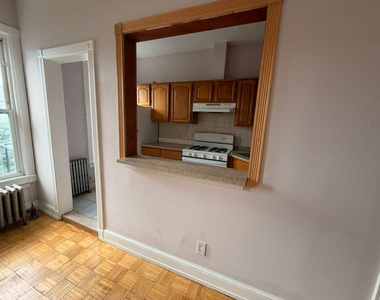 208 Pennsylvania Avenue - Photo Thumbnail 1