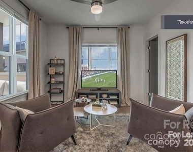 909 Camden Grandview Road - Photo Thumbnail 12