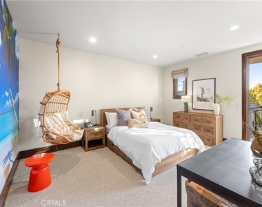 16 Shore Walk - Photo Thumbnail 55