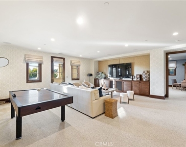 16 Shore Walk - Photo Thumbnail 59