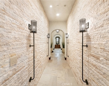 16 Shore Walk - Photo Thumbnail 44