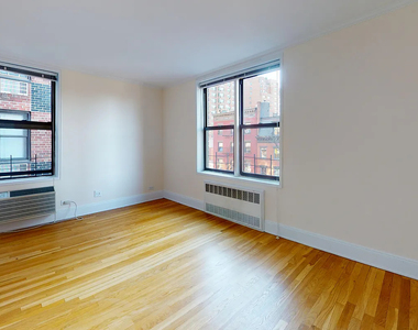 305 West 13th Street - Photo Thumbnail 6