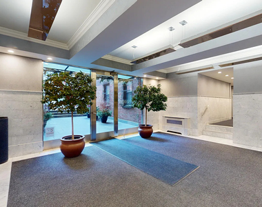 305 West 13th Street - Photo Thumbnail 9
