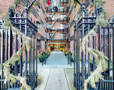 305 West 13th Street - Photo Thumbnail 8