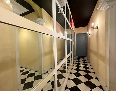 489 Washington Avenue - Photo Thumbnail 9