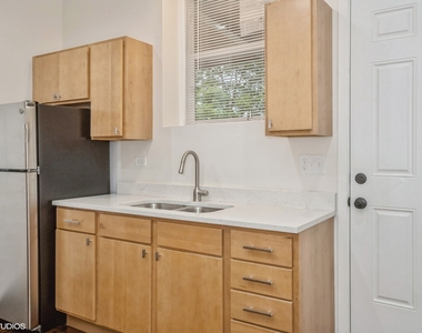 5029 W Washington Boulevard - Photo Thumbnail 8