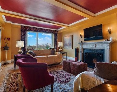 128 Central Park South - Photo Thumbnail 2