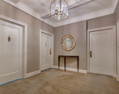 128 Central Park South - Photo Thumbnail 12