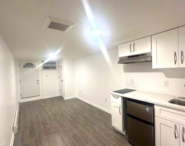 83-58 Lefferts Boulevard - Photo Thumbnail 2