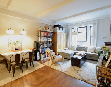 108 West 71st Street - Photo Thumbnail 3