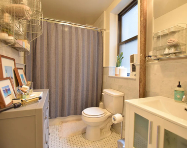 108 West 71st Street - Photo Thumbnail 8