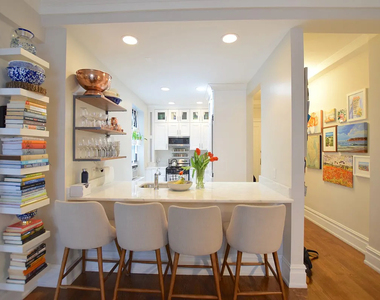 108 West 71st Street - Photo Thumbnail 6