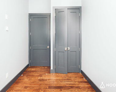 269 Meserole Street - Photo Thumbnail 8