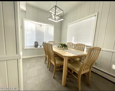23 E Surf Way - Photo Thumbnail 5