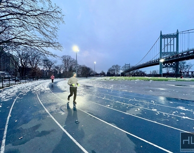 12th Street - Photo Thumbnail 21