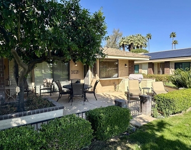 110 Giralda Circle - Photo Thumbnail 1