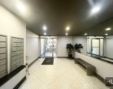East 58 Street - Photo Thumbnail 12