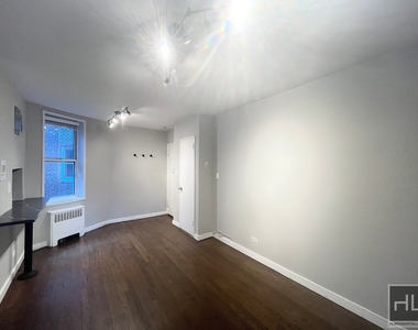 East 58 Street - Photo Thumbnail 8