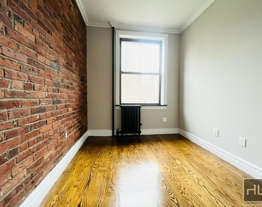 East 35th Street - Photo Thumbnail 7