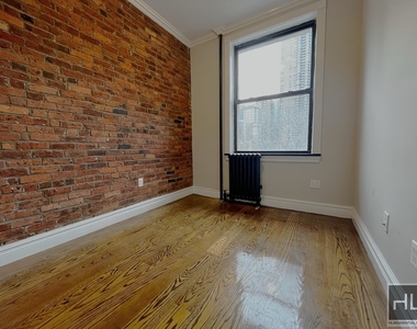 East 35th Street - Photo Thumbnail 13