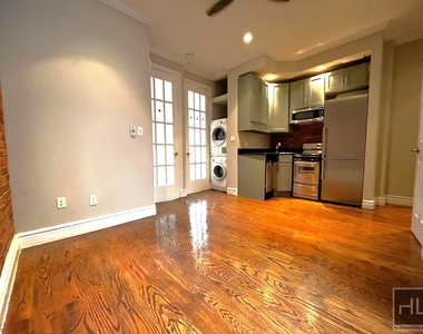 East 35th Street - Photo Thumbnail 12
