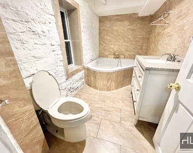 East 83rd Street - Photo Thumbnail 8