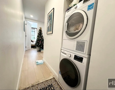 East 88th Street - Photo Thumbnail 11