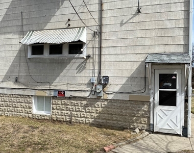1508 S 1st Avenue - Photo Thumbnail 14
