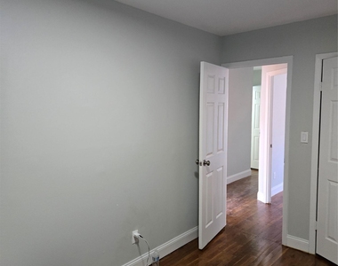 544 E 81st Street - Photo Thumbnail 7