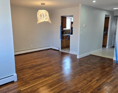 544 E 81st Street - Photo Thumbnail 12