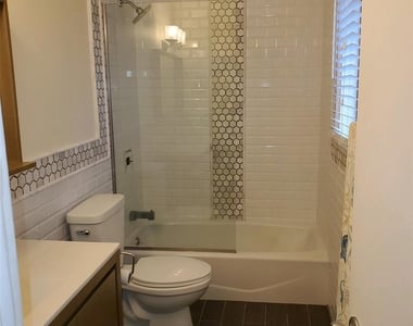 437 Dehnhoff Walk - Photo Thumbnail 9
