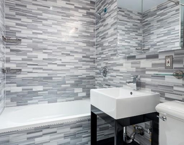 326 East 100th Street - Photo Thumbnail 8