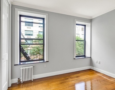 334 East 100th Street - Photo Thumbnail 7