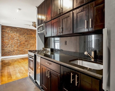 334 East 100th Street - Photo Thumbnail 2